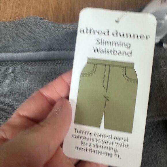 Alfred Dunner Allure Pants Size 8 Gray Slimming Waistband Stretch Ankle - Picture 4 of 7